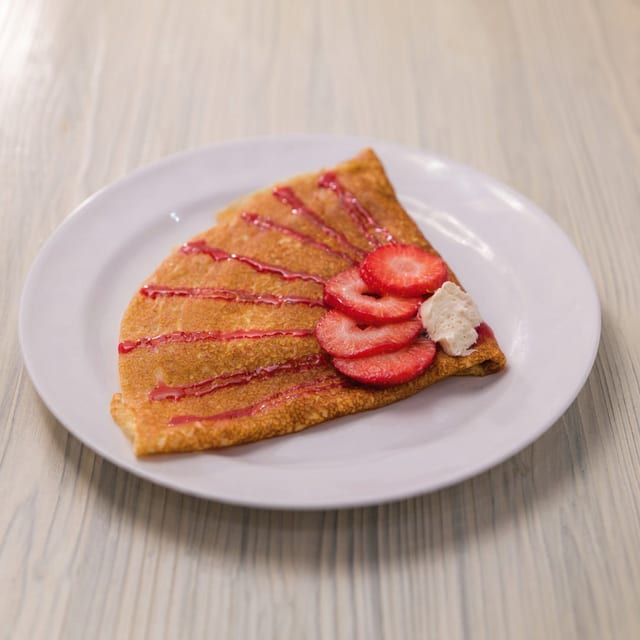Palacinka Strawberry Cream.